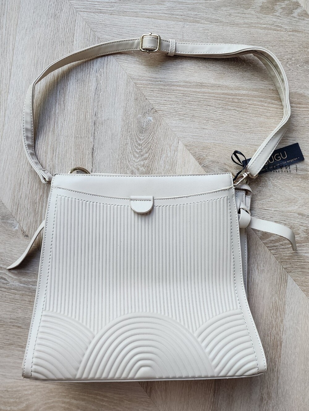 Large Vegan SUGU Purse - Brand new with Tag- Elegant Everyday Shoulder Bag